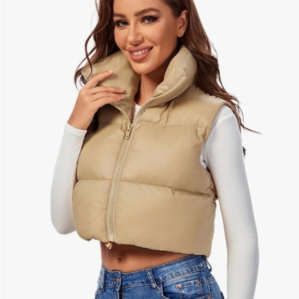 FUINLOTH L NWT TAN CROPPED HIGH COLLAR SOFT PUFFER VEST